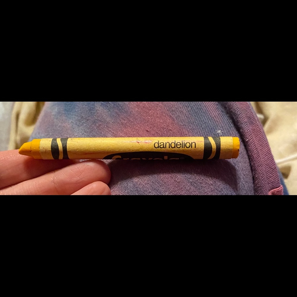 Retired “dandelion”  crayola  crayon 🌻
